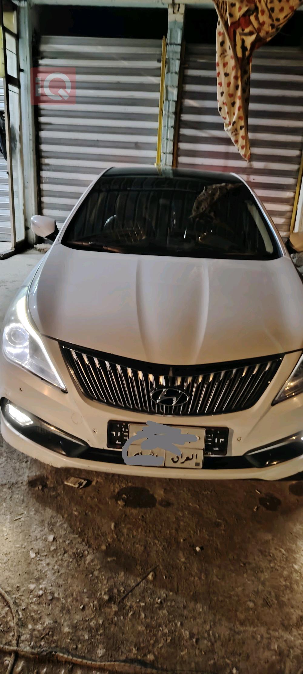 Hyundai Azera